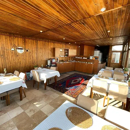 게디크 케이브 게스트하우스 4*