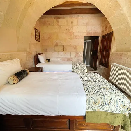 게디크 케이브 게스트하우스