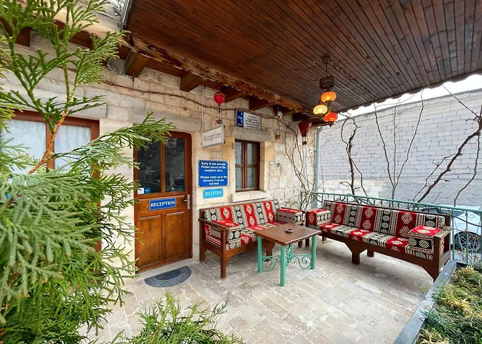 Πανσιόν Gedik Cave 4*